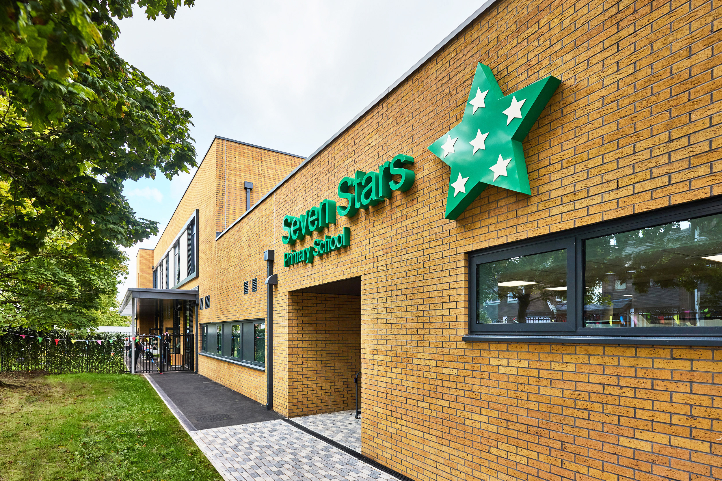 Seven Stars Primary School Image 1
